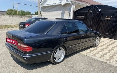 Mercedes-Benz E-Класс, 2000 год, 750 000 рублей, 3 фотография