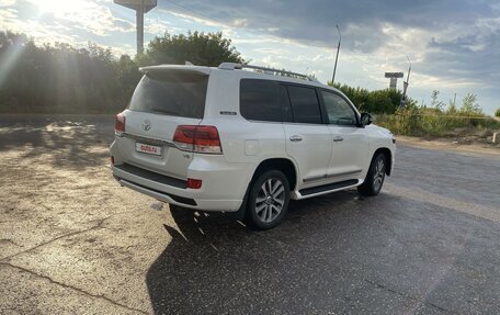 Toyota Land Cruiser 200, 2017 год, 6 550 000 рублей, 7 фотография