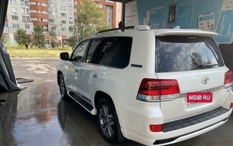 Toyota Land Cruiser 200, 2017 год, 6 550 000 рублей, 13 фотография