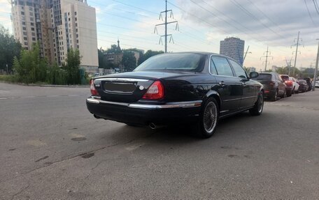 Jaguar XJ III (X350), 2004 год, 3 200 000 рублей, 7 фотография