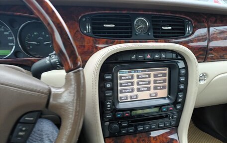 Jaguar XJ III (X350), 2004 год, 3 200 000 рублей, 13 фотография