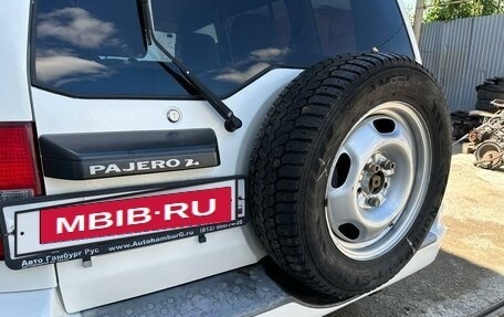 Mitsubishi Pajero iO, 2001 год, 880 000 рублей, 21 фотография