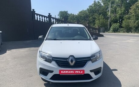 Renault Logan II, 2019 год, 800 000 рублей, 1 фотография