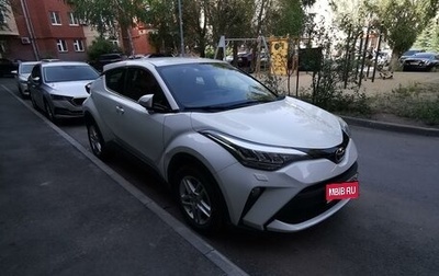 Toyota C-HR I рестайлинг, 2020 год, 2 800 000 рублей, 1 фотография