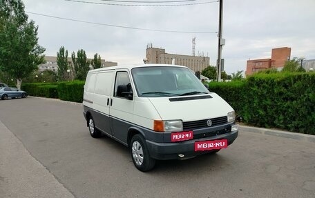 Volkswagen Transporter T4, 1996 год, 700 000 рублей, 2 фотография