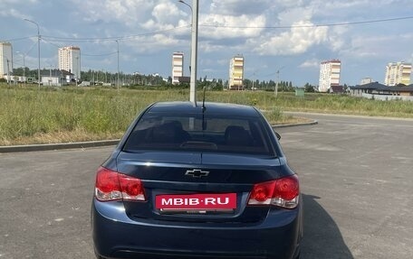 Chevrolet Cruze II, 2009 год, 680 000 рублей, 6 фотография