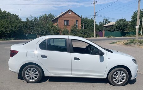 Renault Logan II, 2019 год, 800 000 рублей, 2 фотография