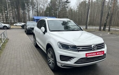 Volkswagen Touareg III, 2016 год, 3 350 000 рублей, 3 фотография