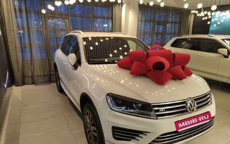 Volkswagen Touareg III, 2016 год, 3 350 000 рублей, 4 фотография