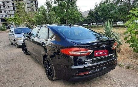 Ford Fusion (North America) II, 2018 год, 1 650 000 рублей, 2 фотография