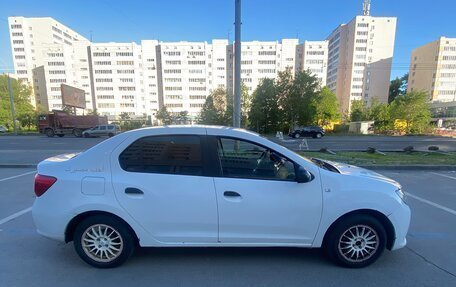 Renault Logan II, 2016 год, 500 000 рублей, 4 фотография