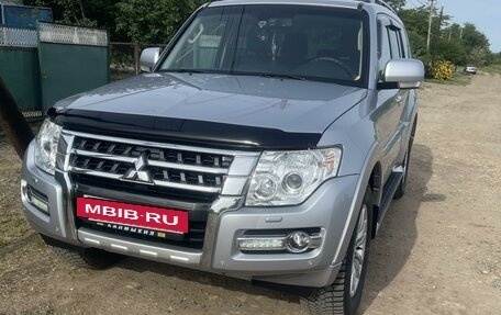 Mitsubishi Pajero IV, 2015 год, 3 400 000 рублей, 2 фотография