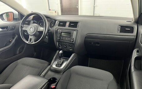 Volkswagen Jetta VI, 2014 год, 1 290 000 рублей, 28 фотография