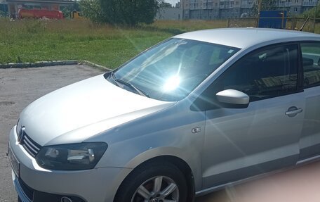 Volkswagen Polo VI (EU Market), 2013 год, 570 000 рублей, 1 фотография