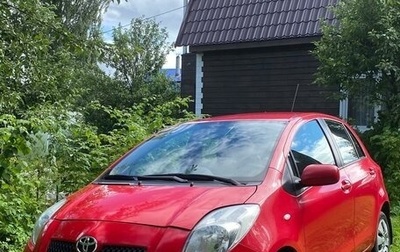 Toyota Yaris III рестайлинг, 2007 год, 600 000 рублей, 1 фотография