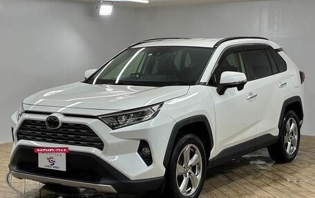 Toyota RAV4, 2020 год, 2 500 000 рублей, 7 фотография