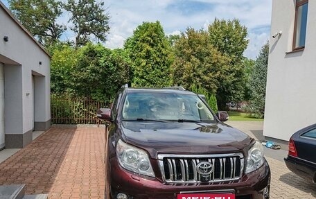 Toyota Land Cruiser Prado 150 рестайлинг 2, 2010 год, 2 100 000 рублей, 2 фотография