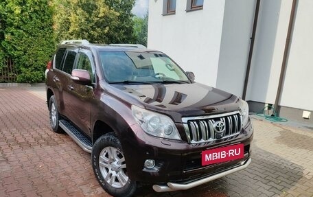 Toyota Land Cruiser Prado 150 рестайлинг 2, 2010 год, 2 100 000 рублей, 4 фотография