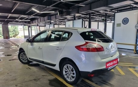 Renault Megane III, 2012 год, 700 000 рублей, 2 фотография