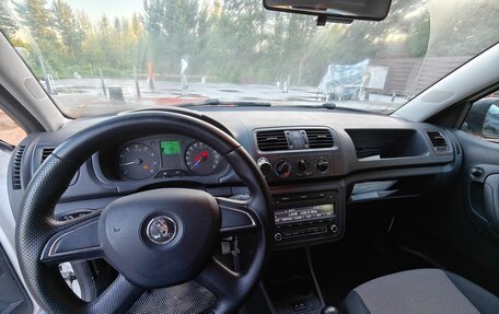 Skoda Fabia II, 2013 год, 600 000 рублей, 13 фотография