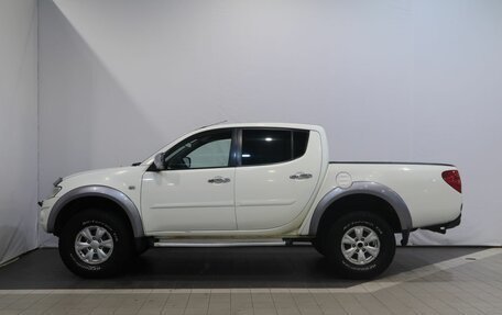 Mitsubishi L200 IV рестайлинг, 2010 год, 1 180 000 рублей, 8 фотография