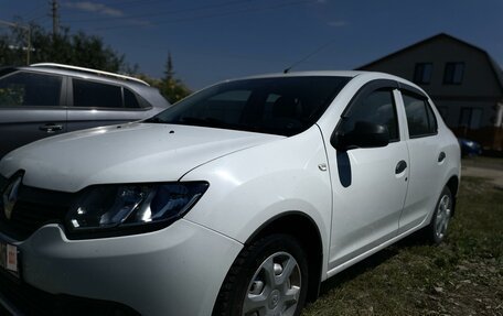 Renault Logan II, 2017 год, 1 200 000 рублей, 2 фотография