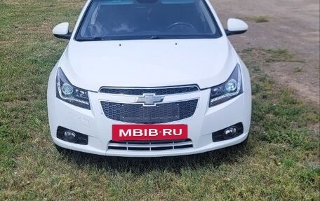 Chevrolet Cruze II, 2011 год, 550 000 рублей, 2 фотография