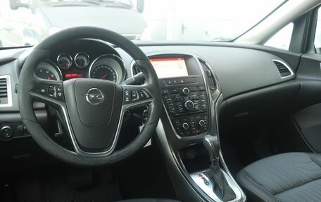 Opel Astra J, 2014 год, 898 000 рублей, 6 фотография