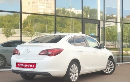 Opel Astra J, 2014 год, 898 000 рублей, 2 фотография