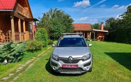 Renault Sandero II рестайлинг, 2017 год, 1 300 000 рублей, 2 фотография