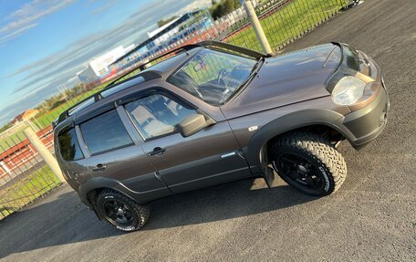 Chevrolet Niva I рестайлинг, 2013 год, 700 000 рублей, 15 фотография