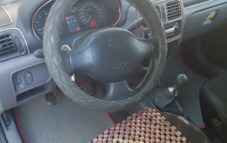 Renault Clio III, 2001 год, 230 000 рублей, 4 фотография