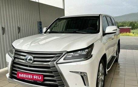 Lexus LX III, 2016 год, 6 567 997 рублей, 3 фотография