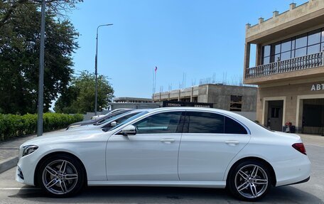 Mercedes-Benz E-Класс, 2019 год, 4 900 000 рублей, 6 фотография