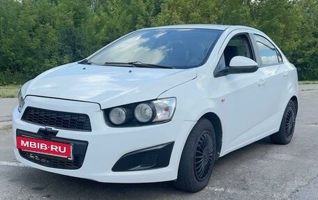 Chevrolet Aveo III, 2015 год, 680 000 рублей, 2 фотография