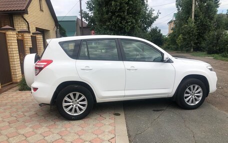 Toyota RAV4, 2011 год, 1 700 000 рублей, 4 фотография