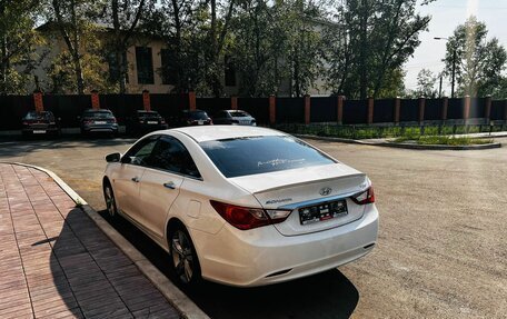 Hyundai Sonata VI, 2010 год, 950 000 рублей, 8 фотография