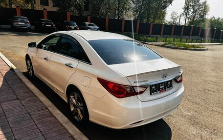 Hyundai Sonata VI, 2010 год, 950 000 рублей, 7 фотография