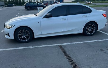 BMW 3 серия, 2019 год, 3 590 000 рублей, 12 фотография