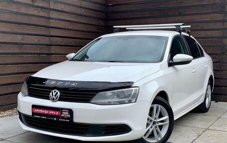 Volkswagen Jetta VI, 2013 год, 997 000 рублей, 1 фотография