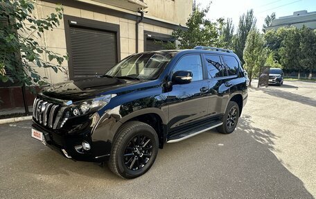 Toyota Land Cruiser Prado 150 рестайлинг 2, 2010 год, 2 800 000 рублей, 3 фотография