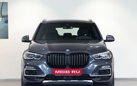 BMW X5, 2019 год, 6 490 000 рублей, 2 фотография