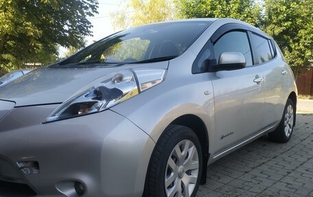 Nissan Leaf I, 2013 год, 850 000 рублей, 2 фотография