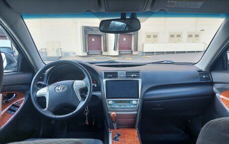 Toyota Camry, 2008 год, 969 999 рублей, 10 фотография