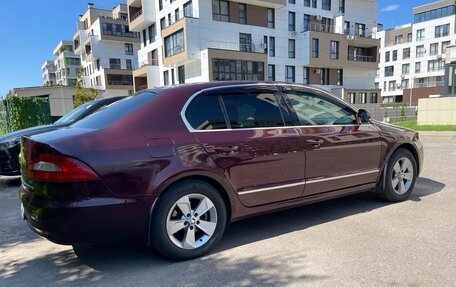 Skoda Superb III рестайлинг, 2013 год, 1 280 000 рублей, 3 фотография