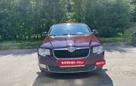 Skoda Superb III рестайлинг, 2013 год, 1 280 000 рублей, 2 фотография