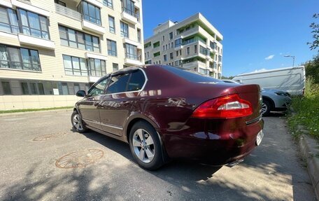 Skoda Superb III рестайлинг, 2013 год, 1 280 000 рублей, 9 фотография