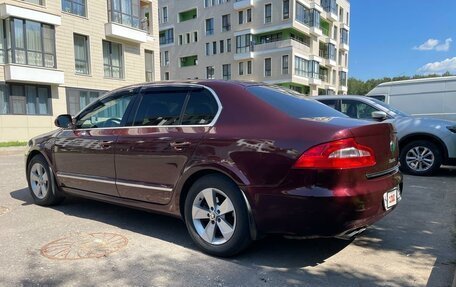 Skoda Superb III рестайлинг, 2013 год, 1 280 000 рублей, 21 фотография