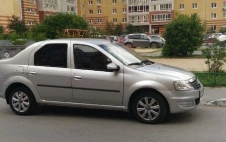 Renault Logan I, 2013 год, 430 000 рублей, 2 фотография