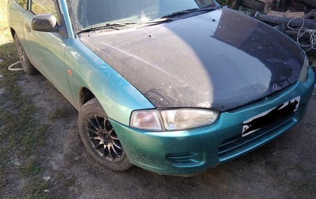 Mitsubishi Colt VI рестайлинг, 1996 год, 200 000 рублей, 2 фотография